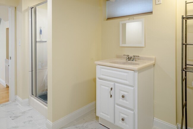 Building Photo - 22 Embassy Rd