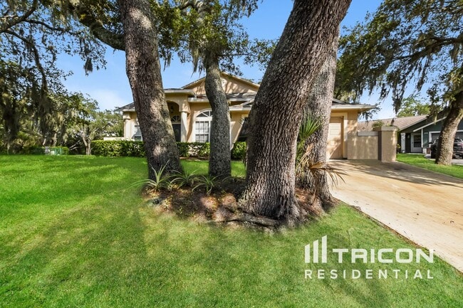 Building Photo - 7049 Sawmill Cir
