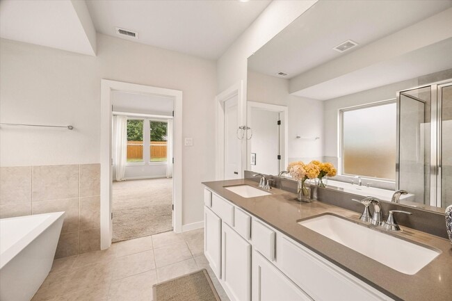 Building Photo - 7933 Spring Run Dr