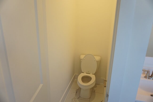 Building Photo - 4032 Tamarisk Ln