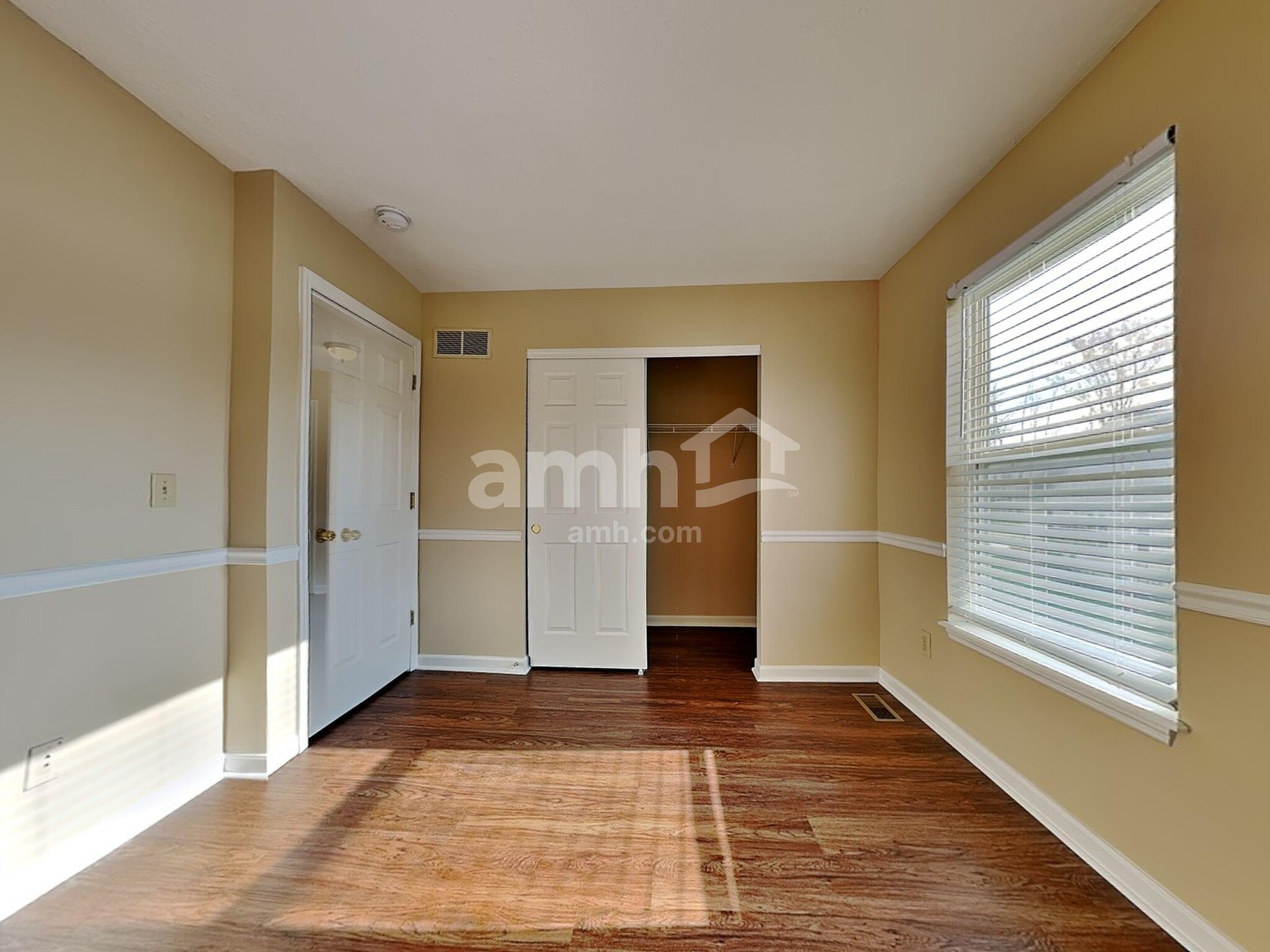 Building Photo - 5671 Longbow Dr