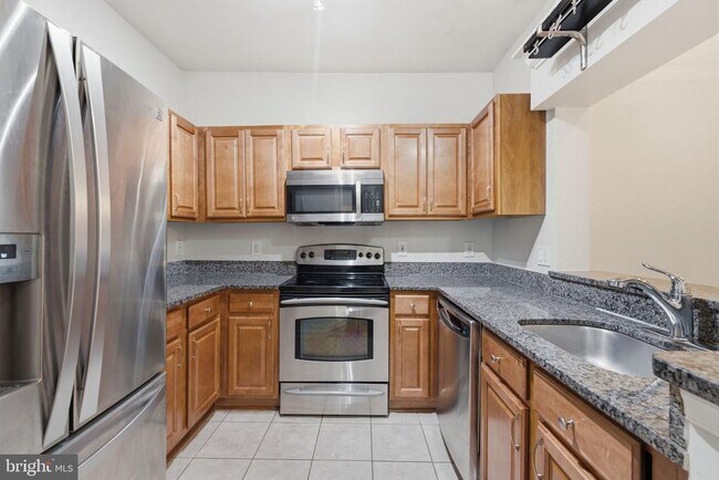 Building Photo - 4551 Strutfield Ln