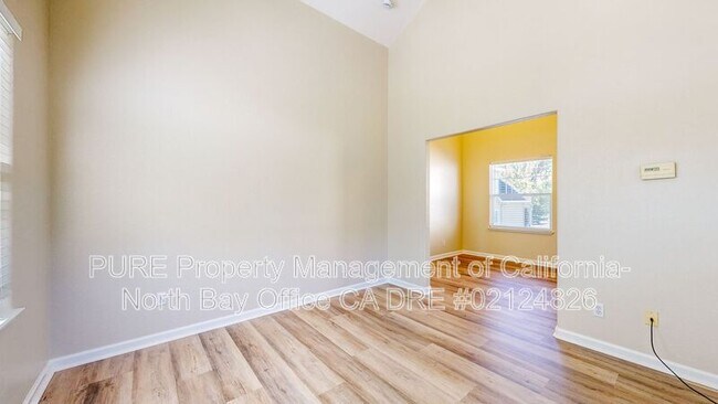 Building Photo - 1220 Hidden Creek Pl