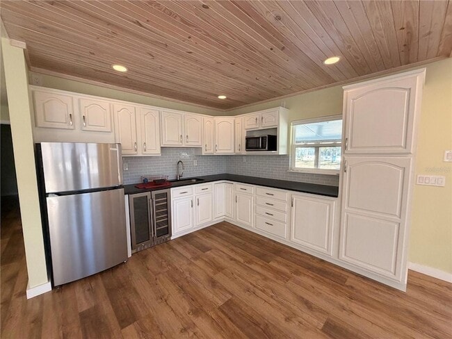 Building Photo - 53706 River Trace Rd