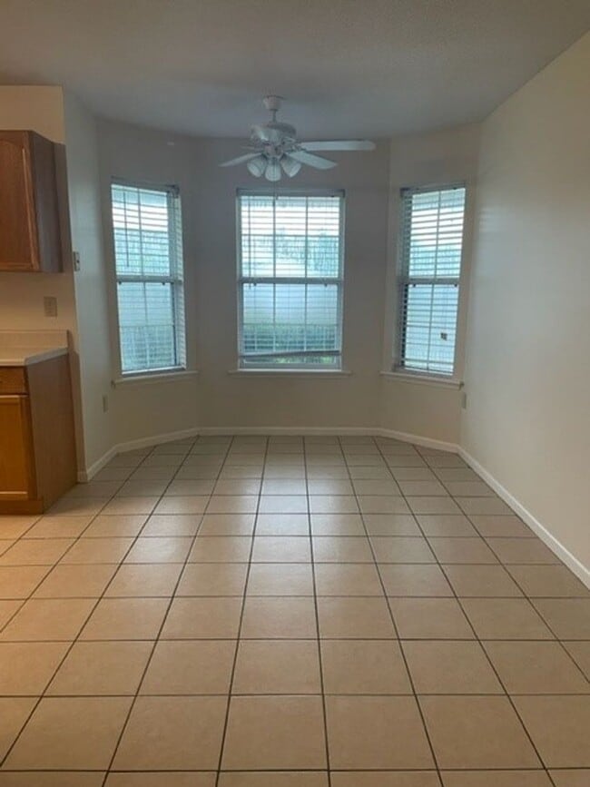 Building Photo - Nice 3 bedroom/2 bathroom Home in Shiloh Forrest