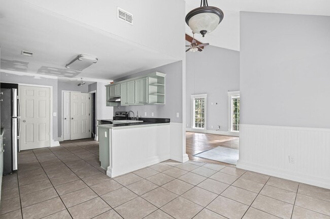 Building Photo - Mableton - For Rent $2000.00 - 4 bedrooms, 2.5 baths