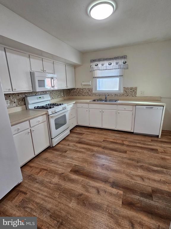 Building Photo - 21 Dawes Dr