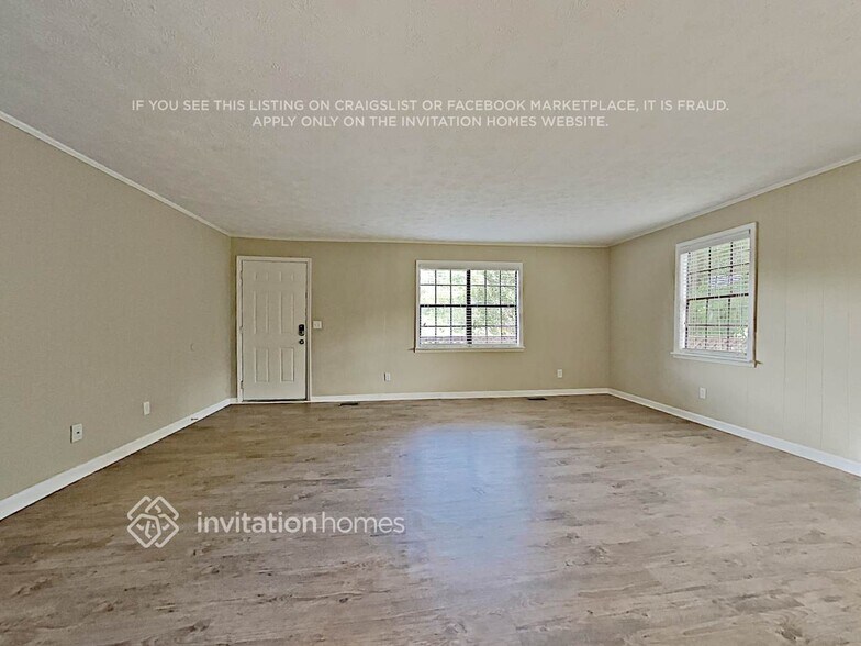 Building Photo - 216 S Sequoya Dr