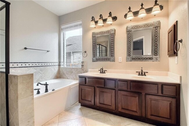 Building Photo - 7913 Menler Dr