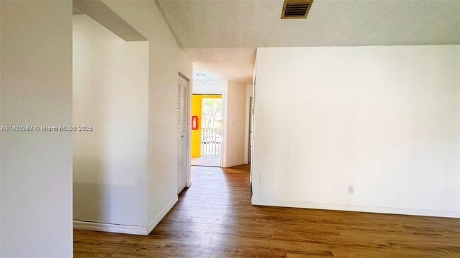 Building Photo - 1084 Coral Club Dr