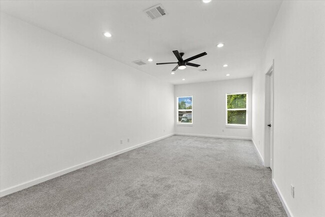 Building Photo - 6130 Conley St