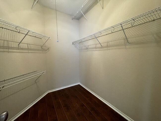 Building Photo - 6110 Moran Crest Dr