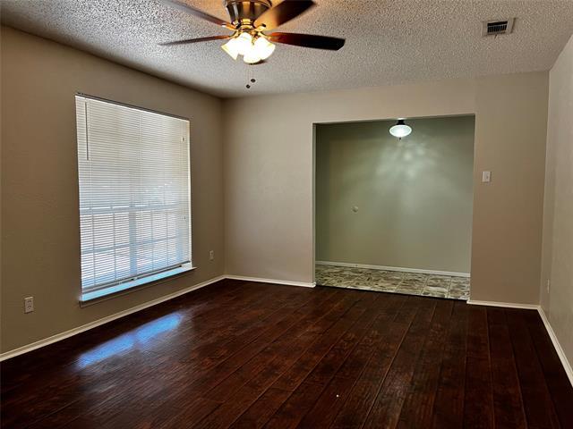 Building Photo - 274 Larry Dr