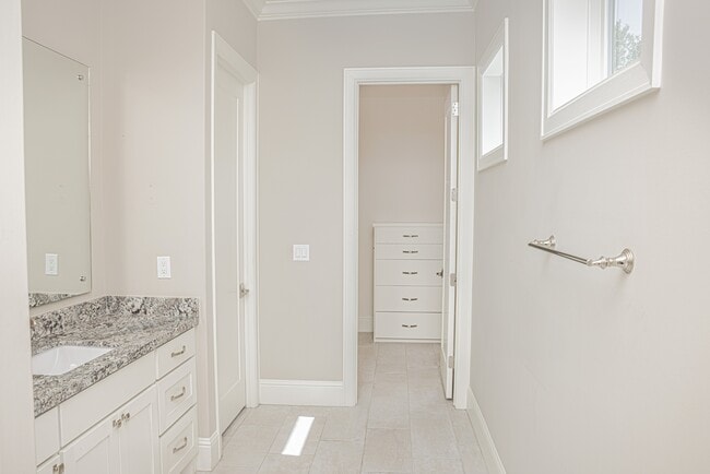 Building Photo - 1530 Cunningham Parc Ln