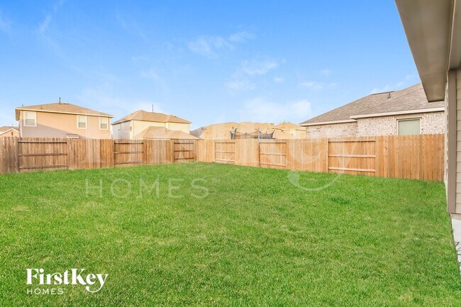 Building Photo - 12907 Silverbank Run Dr