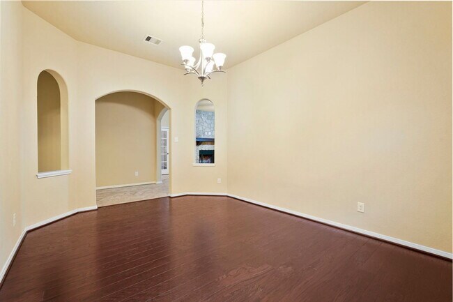 Building Photo - 115 Meadow Valley Dr