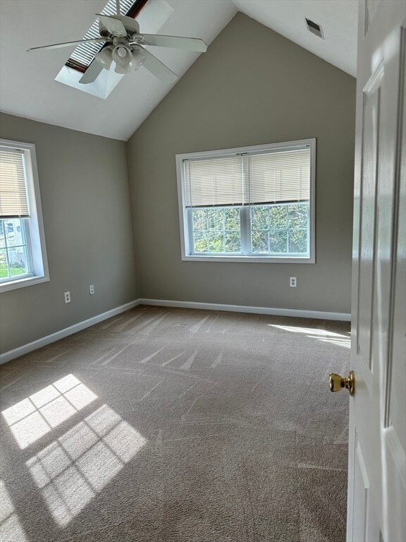 Building Photo - 55 Dutton St