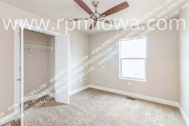 Building Photo - 1104 Cheyenne Dr