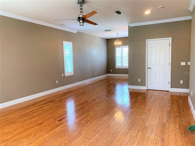 Building Photo - 601 Casabella Cir