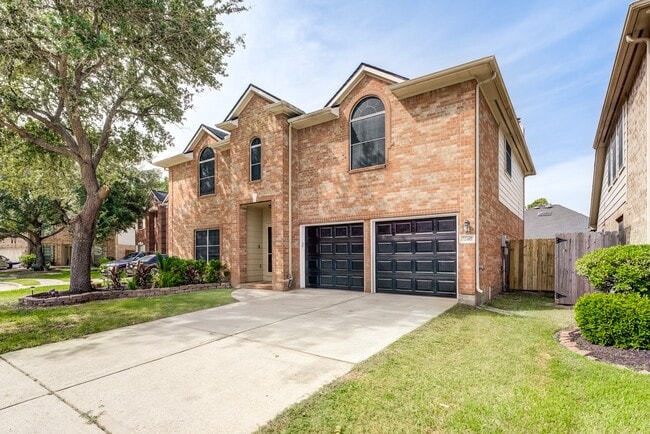 Building Photo - 12415 Silversmine Dr