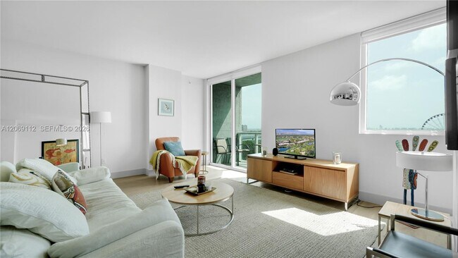Building Photo - 244 Biscayne Blvd
