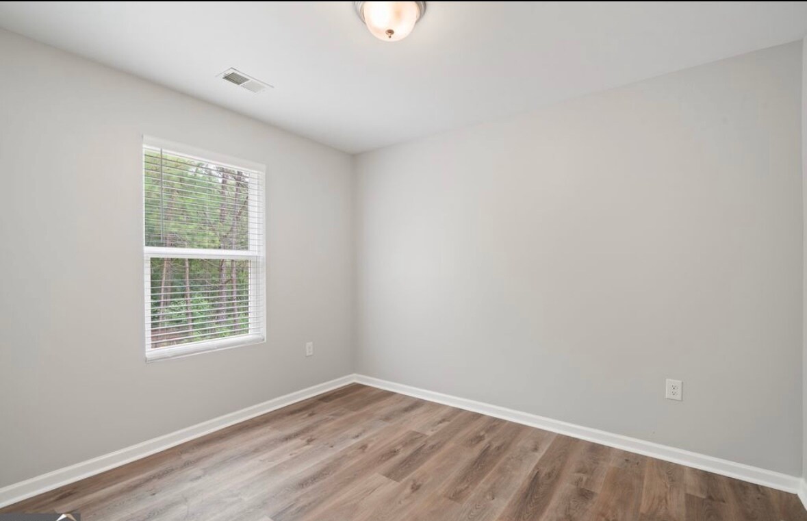 Building Photo - 509 Kinsale Ct
