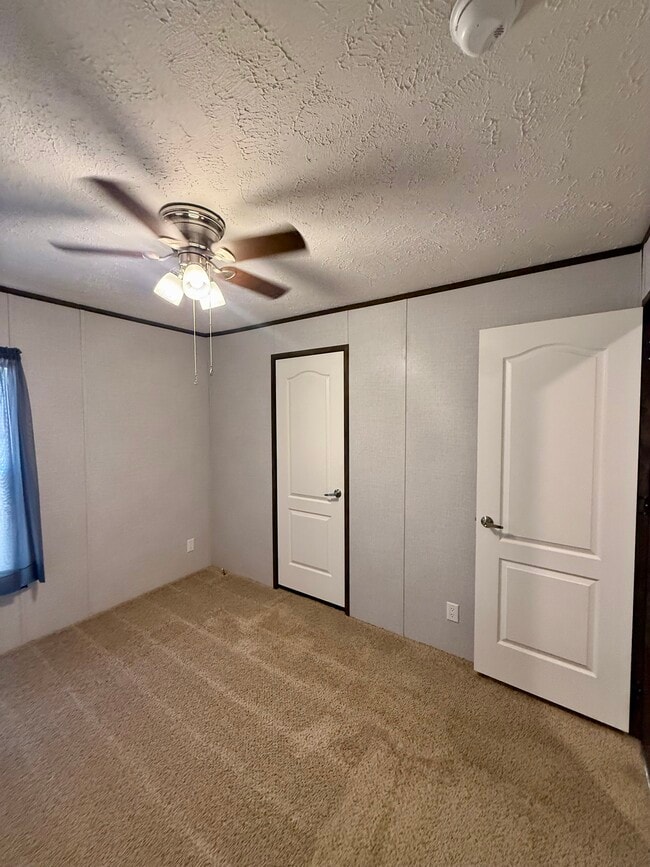 Building Photo - 141 Little River Bend