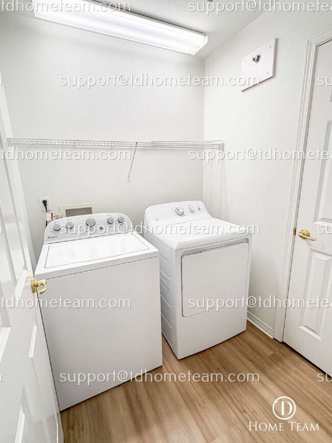 Building Photo - "Spacious 4-Bedroom Home with 2.5 Baths in Renton – 2030 Sq. Ft. of Comfort & Style!"