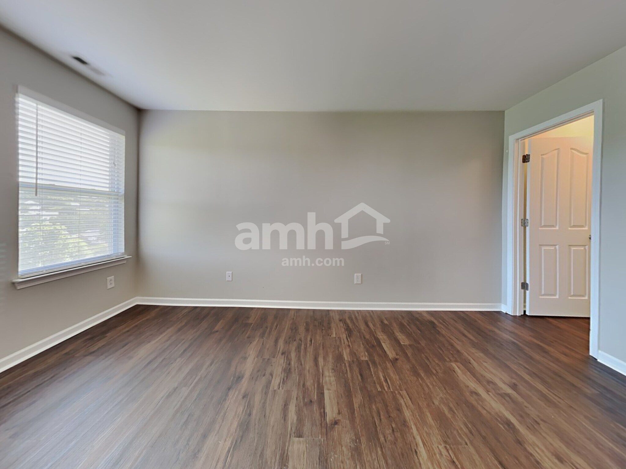 Building Photo - 259 Flanders Dr