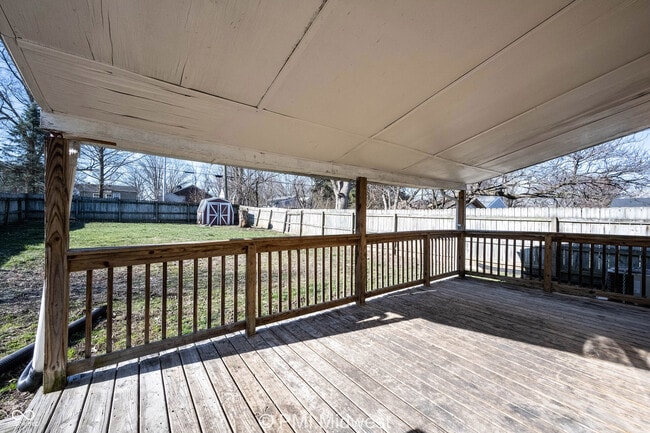Building Photo - 4565 Brookville Rd