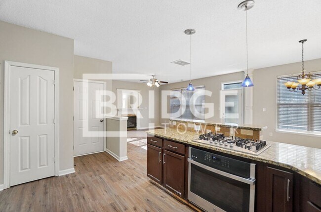 Building Photo - 104 Hampshire Dr