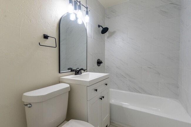 Building Photo - Moore Rent to Own Home!