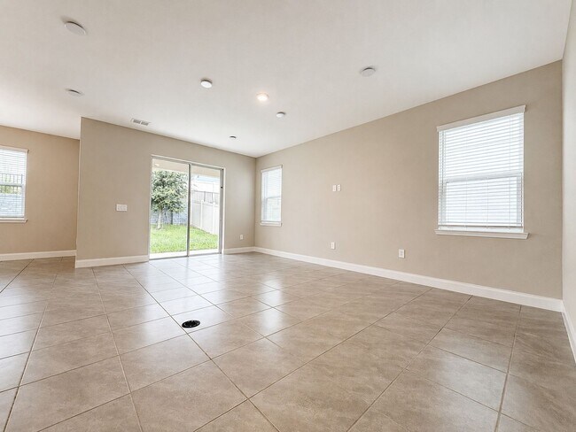 Building Photo - Family-friendly 4Bedroom/ 3Bath home in Park View at The Hills!
