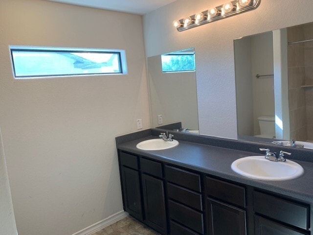 Building Photo - 1302 Garden Dusk