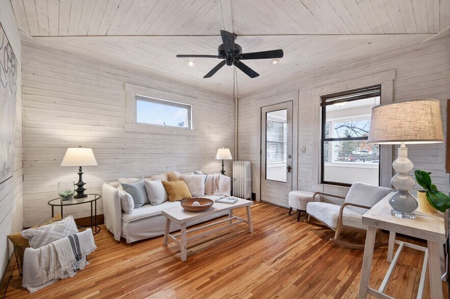 Building Photo - 722 Grand Ave