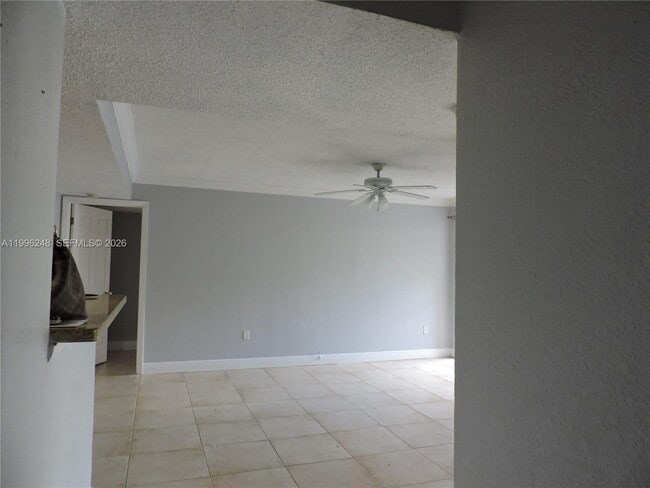 Building Photo - 15610 SW 105th Ln