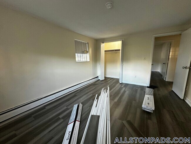 Building Photo - 90 Gardner St