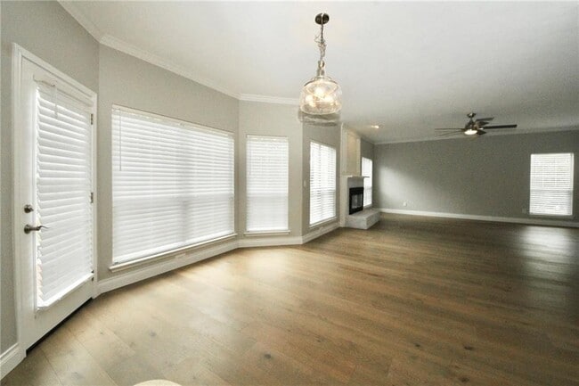 Building Photo - 8910 Marybank Dr