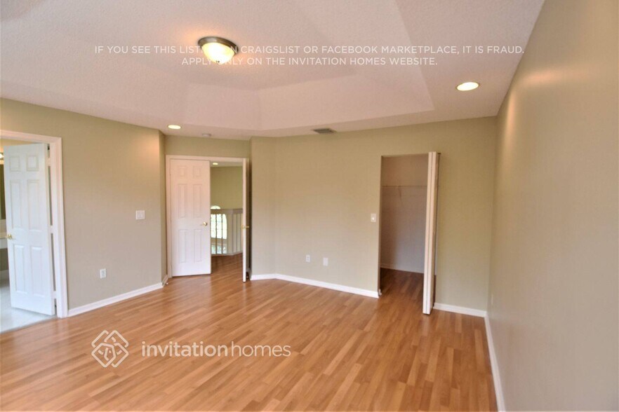 Building Photo - 6334 Stonehurst Cir