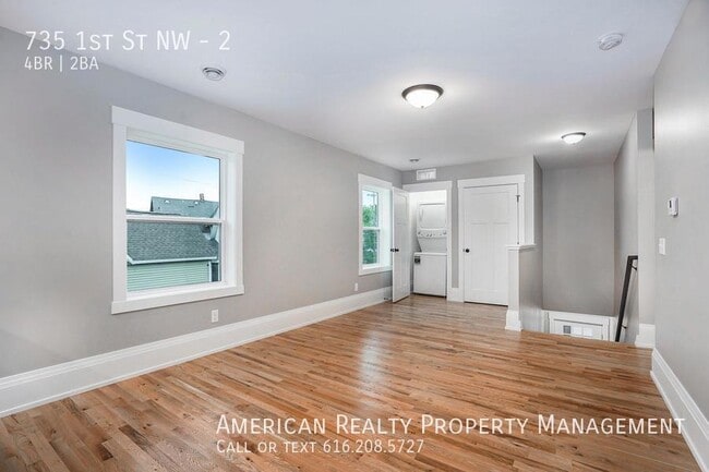 Building Photo - 735 First St NW