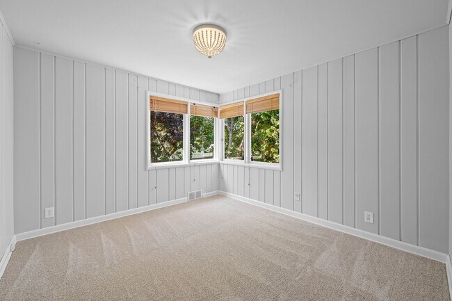 Building Photo - 4810 N 25th St