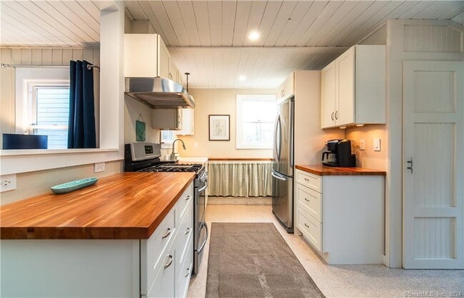 Building Photo - 99 Great Harbor Rd