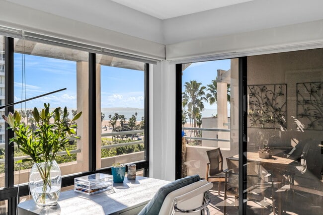 Building Photo - 140 Ocean Park Blvd