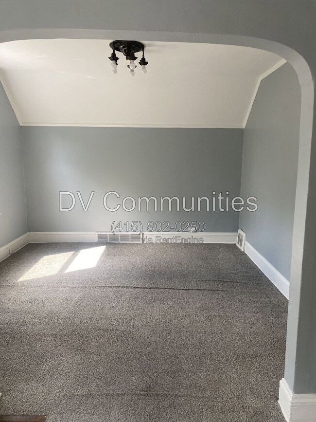 Building Photo - 3475 W 46th St