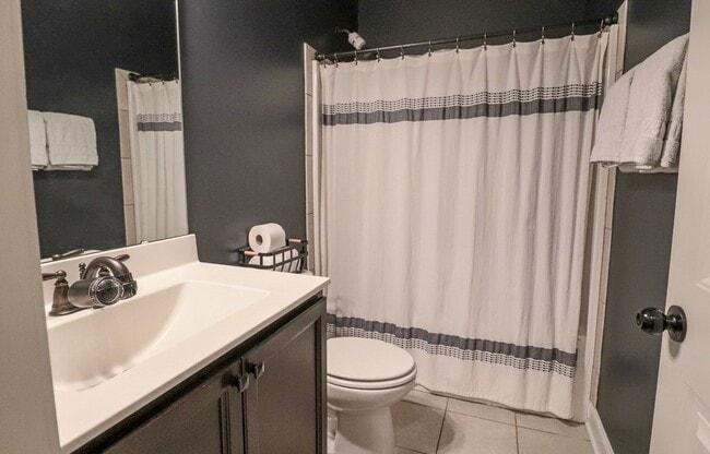 Building Photo - Spacious 4 Bedroom, Pet Friendly with Fenced In Backyard, Mimosa Bay Community Amenities