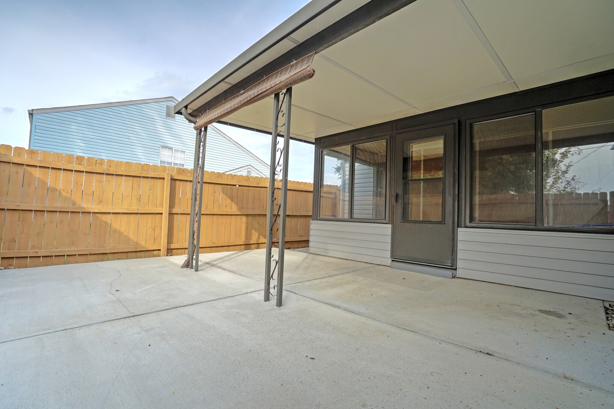 Back Patio - 626 Woods Crossing Dr