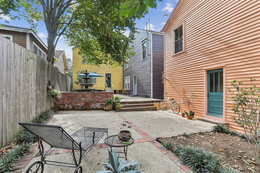 Building Photo - 912 N 6th St