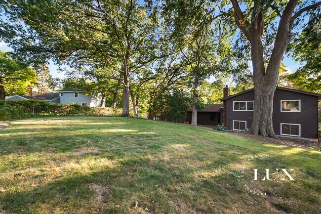 Building Photo - 3160 Walnut Grove Ln N