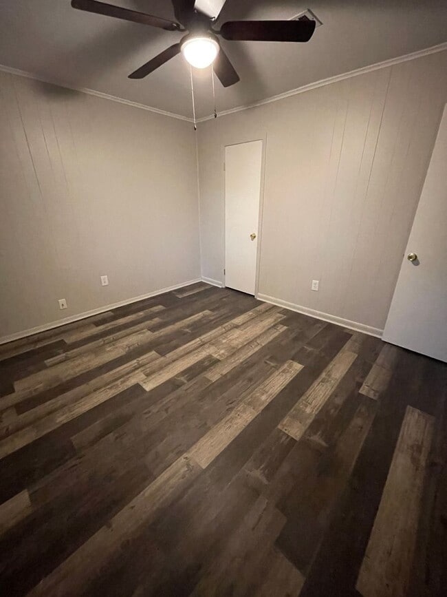 Building Photo - 406-408 Rogers