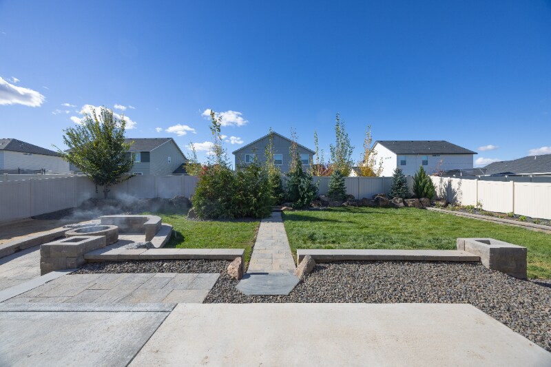 Building Photo - 15335 Stovall Ave